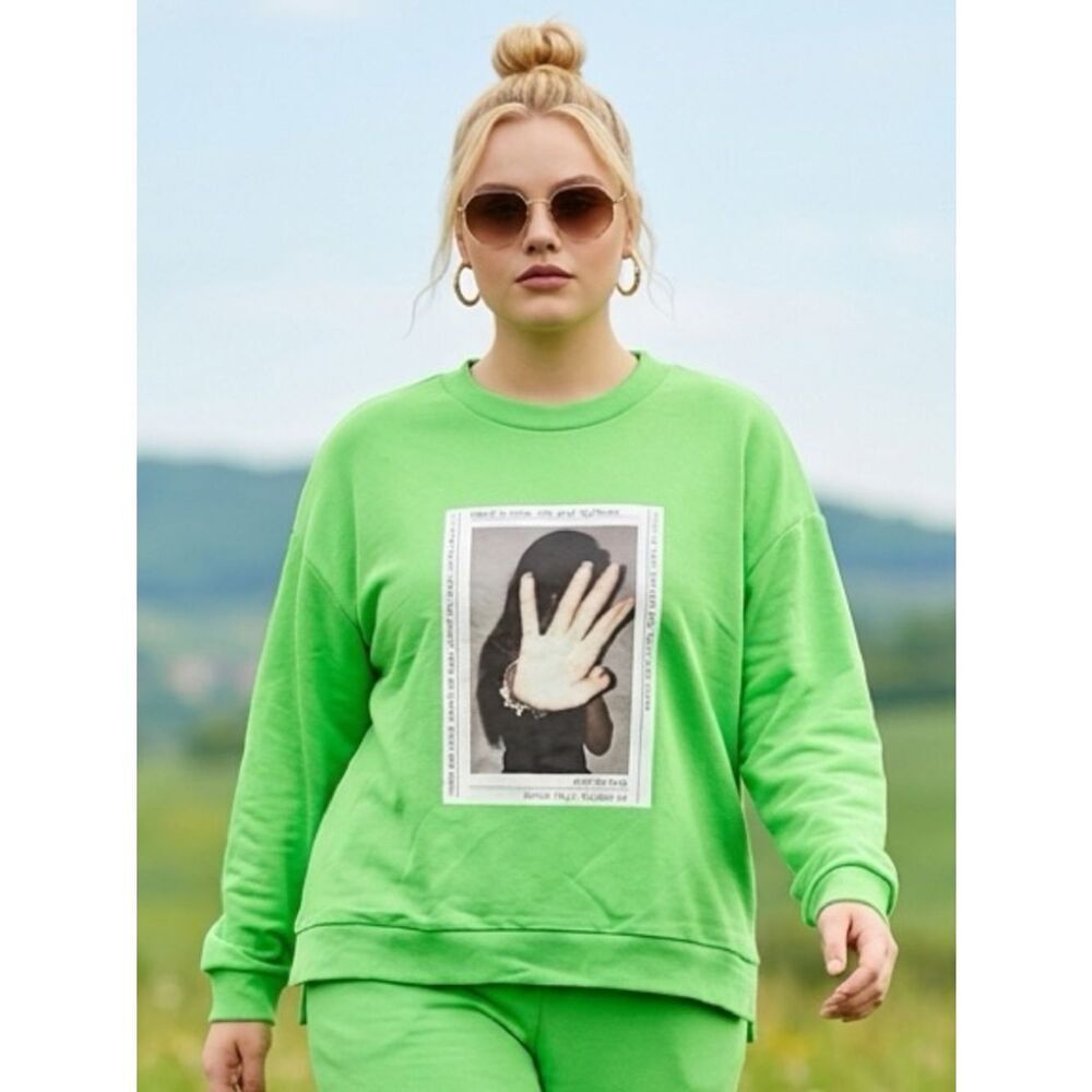 NWT ZGY Denim Women’s Green Graphic Oversized Sweatshirt- Size Large